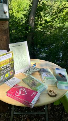 Folder und Flyer zu Lobau-Themen